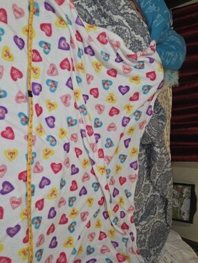 Candy Hearts Soft Lap Blanlet